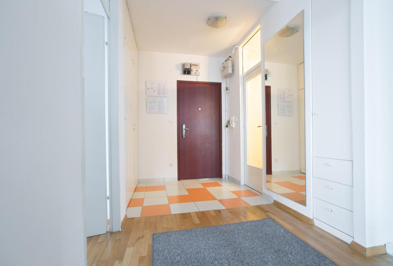 Point Apartment